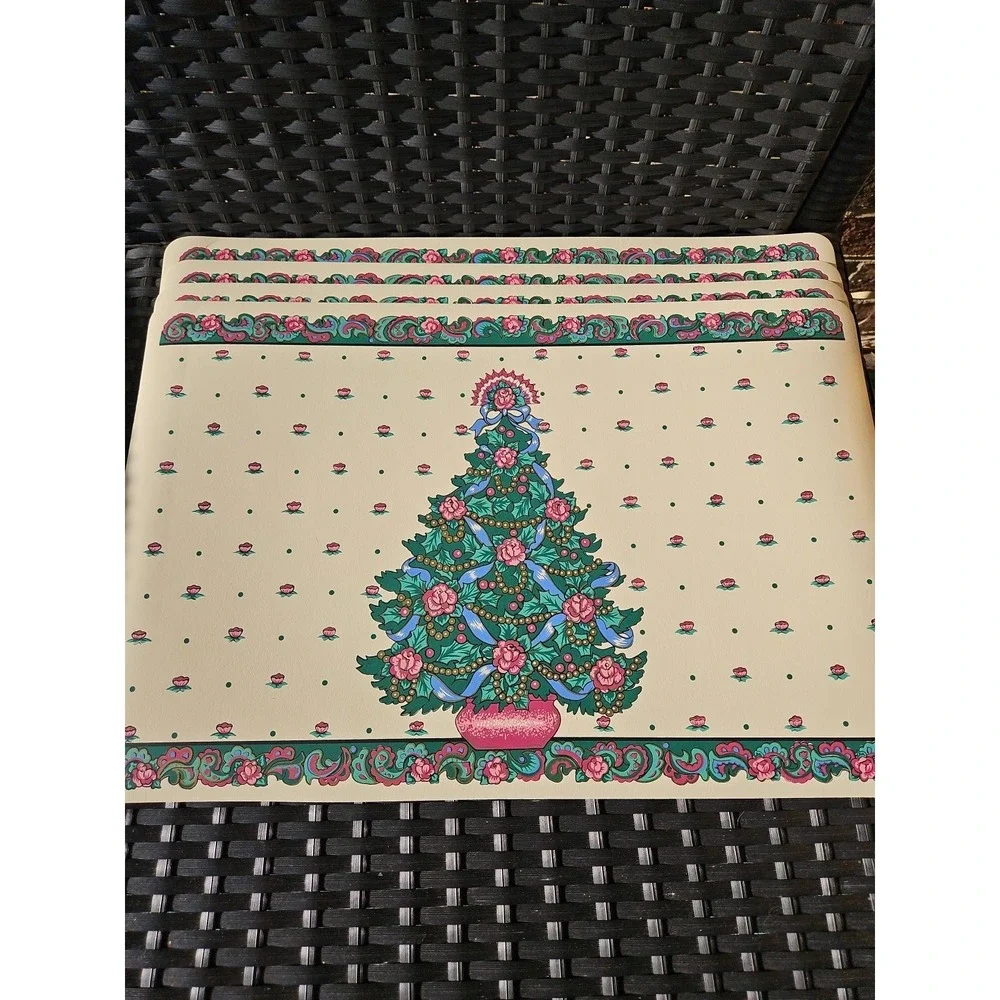 4 BEAUTIFUL Vintage Vinyl Christmas Tree Placemats With Christmas Flowers‎